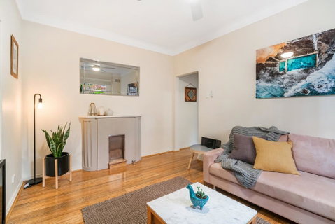 Bondi Beach Peach - Accommodation Cooktown 3