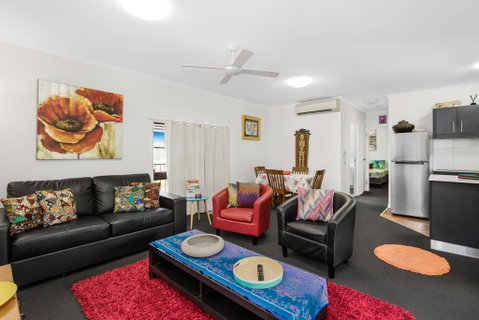 BOUTIQUE APARTMENTS BEACH LOCATION - Accommodation Cooktown 0