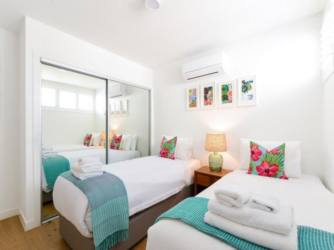 Boutique Stays - Hampton Lookout - Accommodation Cooktown 2