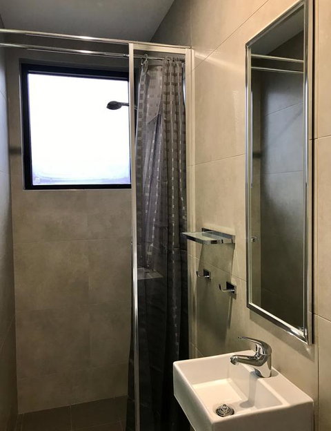 Breeze Lodge - Accommodation Cooktown 3