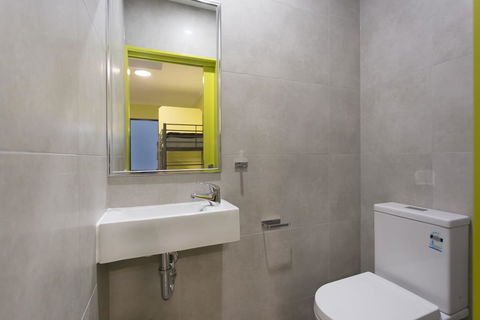 Breeze Lodge - Accommodation Cooktown 2