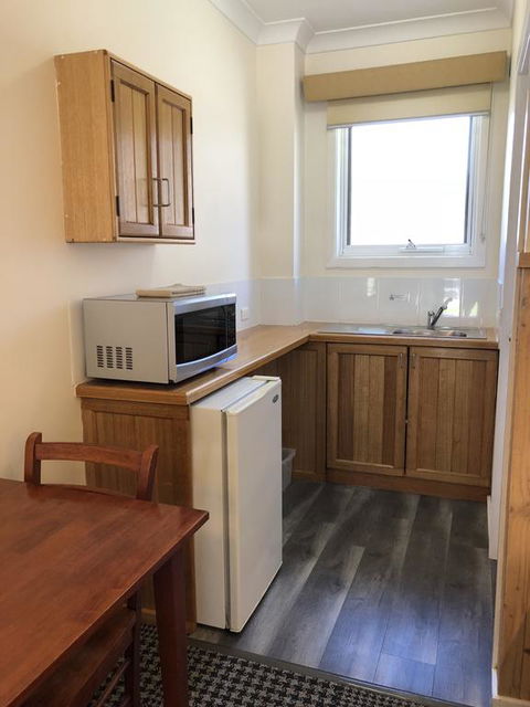 Bright Avenue Motor Inn - Accommodation Cooktown 3