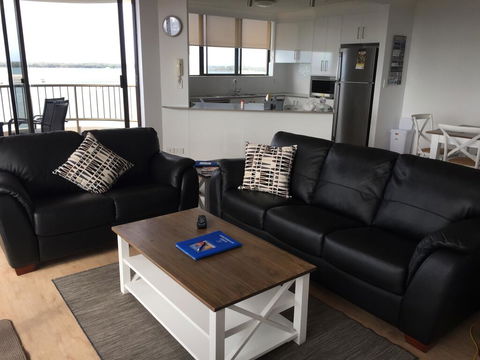 Broadwater Shores Waterfront Apartments - Accommodation Cooktown 1