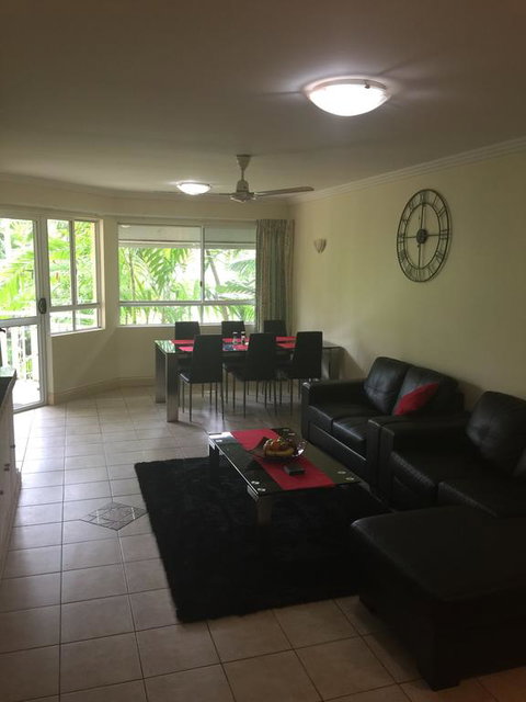Cairns Golf Course Apartment - Accommodation Cooktown 3