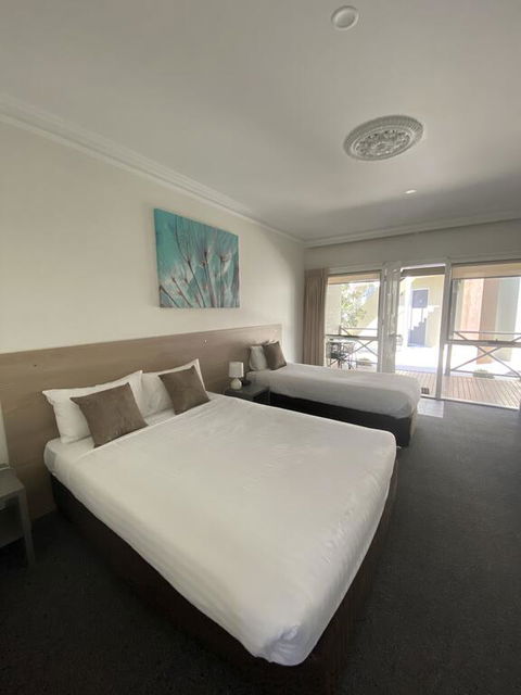 Campaspe Lodge - Accommodation Cooktown 2