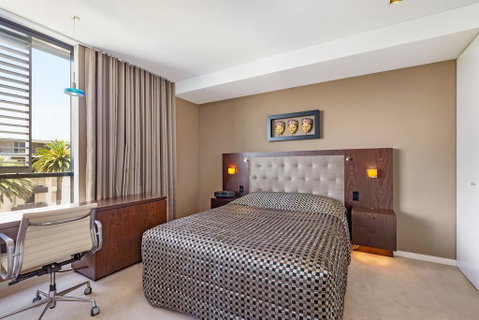 Camperdown Self-Contained Modern One-Bedroom Apartments - Accommodation Cooktown 3