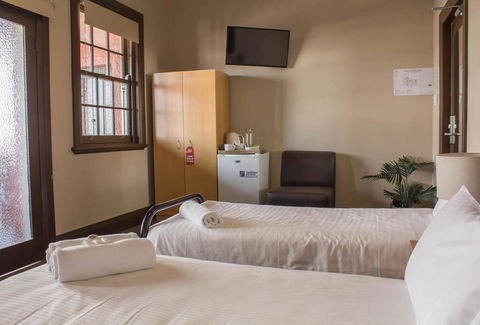 Campsie Hotel - Accommodation Cooktown 3