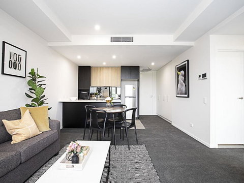 CANBERRA CHIC-hosted By:L'Abode Accommodation - Accommodation Cooktown 3