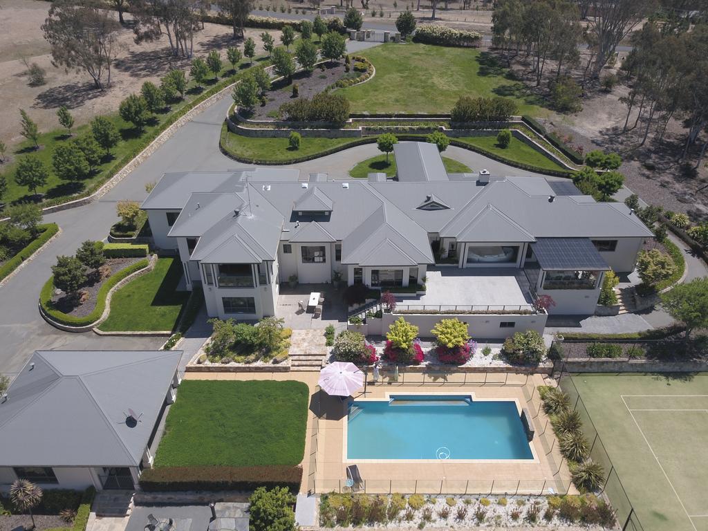 Sutton NSW Accommodation Cooktown