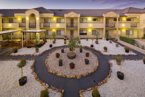 Canberra Parklands Central Apartment Hotel - Accommodation Cooktown 2