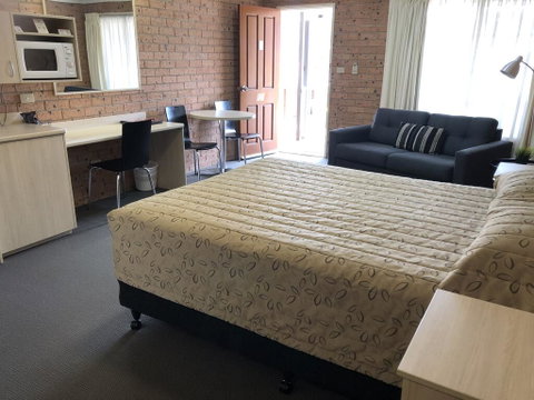 Cardiff Motor Inn - Accommodation Cooktown 1