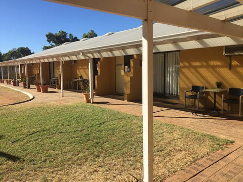 Carnarvon Caravan Park - Accommodation Cooktown 0