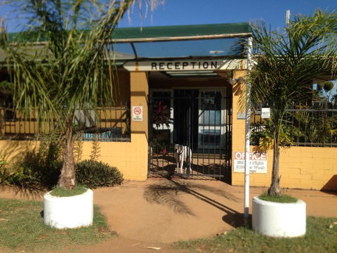 Carnarvon Caravan Park - Accommodation Cooktown 2