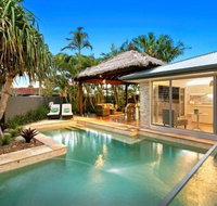 Carrothool 29 - 6 BDRM Canal Home with Pool - Accommodation Cooktown