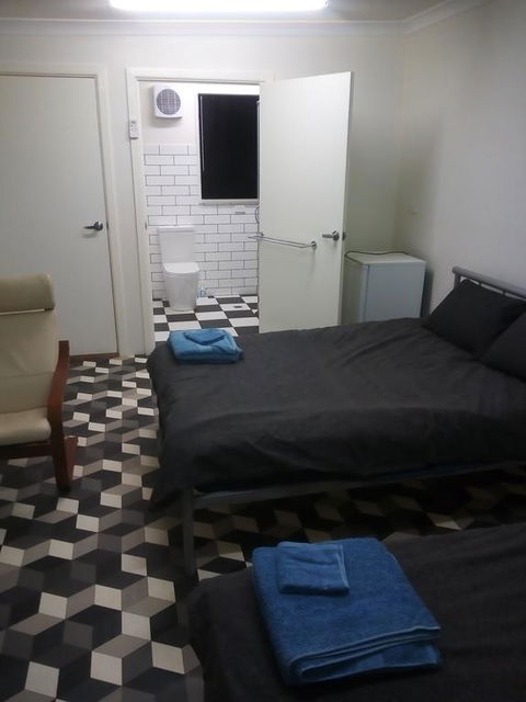 Cartledge Ave - Accommodation Cooktown 1