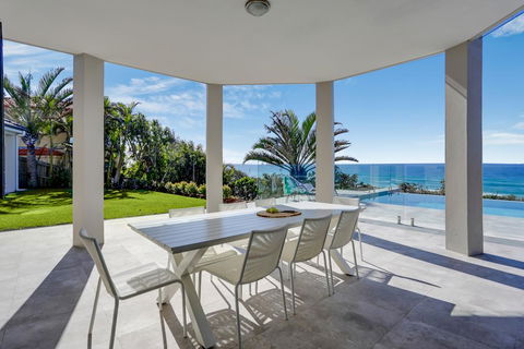 Castaways Beach Escape - Accommodation Cooktown 0