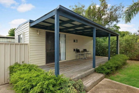 Casual Beachin It Family Getaway- With Bungalow On Beachfront - Accommodation Cooktown 2