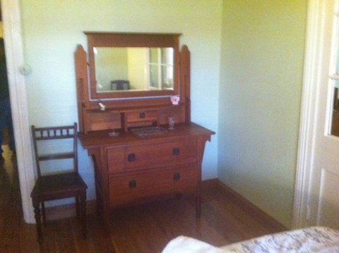 Catania Cottage & Farmhouse - Accommodation Cooktown 1