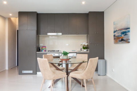 Central City Loft With Gym And Pool - Accommodation Cooktown 2
