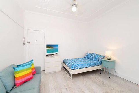 Centrally Located Bondi Beach Studio - Accommodation Cooktown 0
