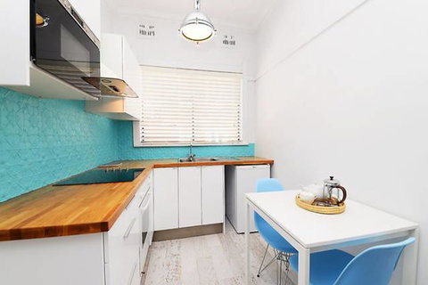 Centrally Located Bondi Beach Studio - Accommodation Cooktown 3