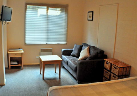 Champagne - Accommodation Cooktown 2