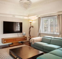 Chic 2 Bedroom Ground Floor Apartment In Trendy New Farm - Accommodation Cooktown