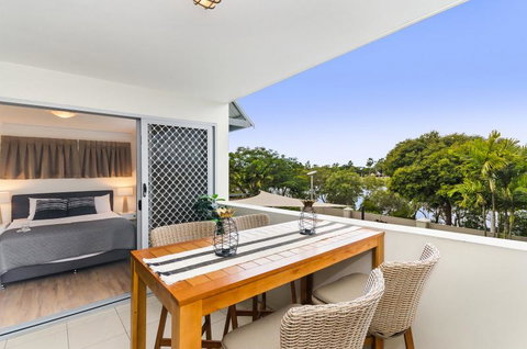 City Stadium Apartment On The Riverfront - Accommodation Cooktown 1