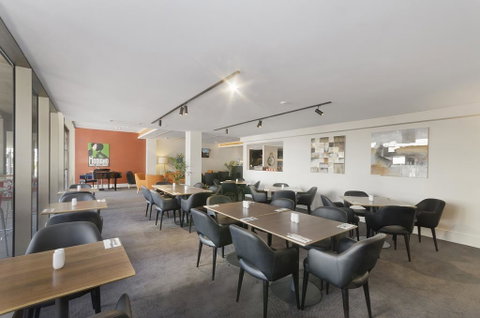 Clarion Hotel Townsville - Accommodation Cooktown 2