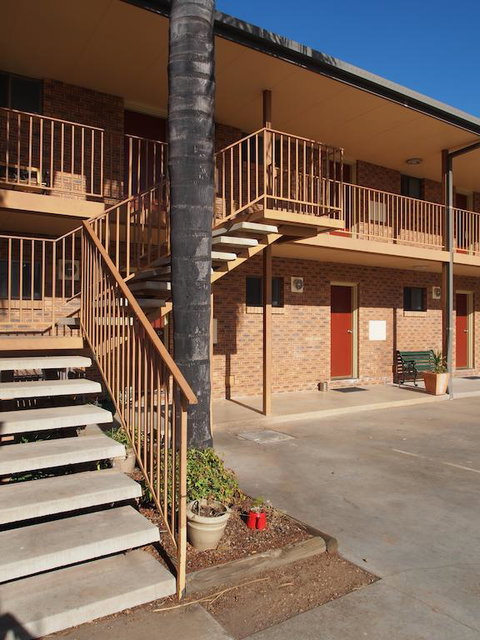 Cobar Town & Country Motor Inn - Accommodation Cooktown 3