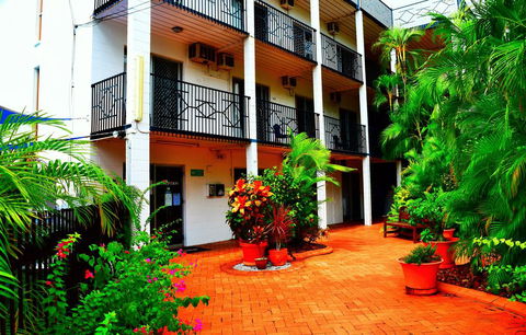 Coconut Grove Holiday Apartments - Accommodation Cooktown 1