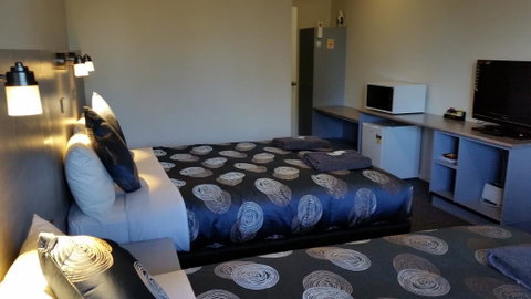 Colac Central Hotel-Motel - Accommodation Cooktown 2