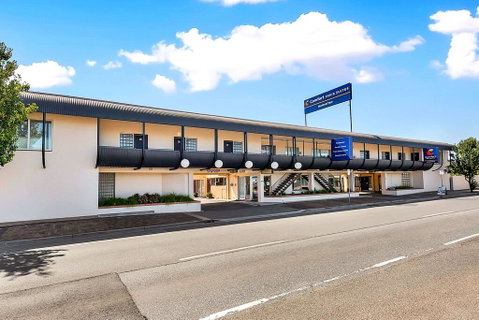 Comfort Inn & Suites Manhattan - Accommodation Cooktown 1