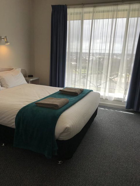 Comfort Inn The Lakes - Accommodation Cooktown 2