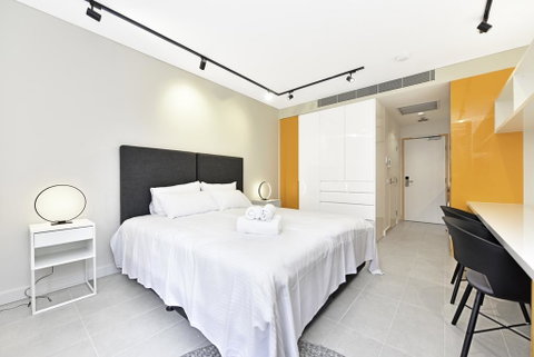 Contemporary Brand New Central Located Studio - Accommodation Cooktown 0