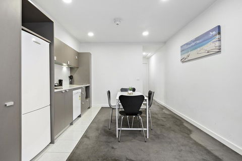 Cosmopolitan Hotel Melbourne - Accommodation Cooktown 1