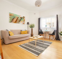 Cosy Couples Haven 10 Min Walk from Bondi Beach - Accommodation Cooktown