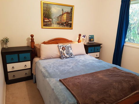 Cosy Quiet Bedroom Ferny Grove - Accommodation Cooktown 0