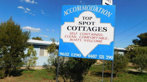 Cottage 51 - Topspot Cottages - Accommodation Cooktown 3