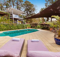 COUNTRY MEETS THE BAY - MOUNT ELIZA