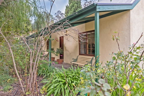 Country Pleasures Bed And Breakfast - Accommodation Cooktown 1