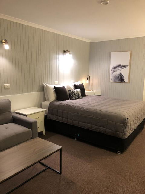 Country Roads Motor Inn - Accommodation Cooktown 2