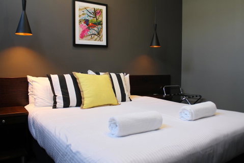 Criterion Hotel Sale - Accommodation Cooktown 3