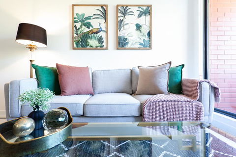 CROWN JEWEL - Hosted By: L'Abode Accommodation - Accommodation Cooktown 2