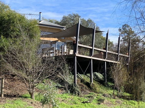 Cullen House - Accommodation Cooktown 2