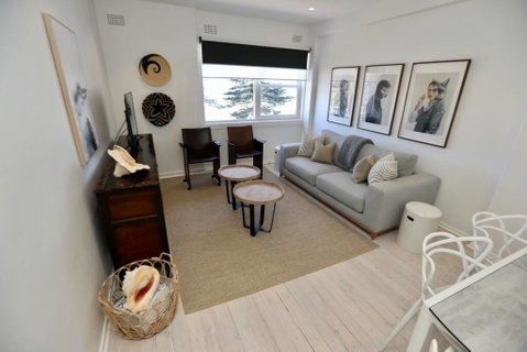 D'Luxe Designer Den Bondi-Ocean View Apartment - Accommodation Cooktown 3