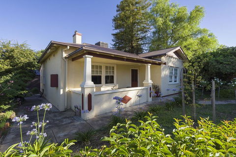 Darling House Castlemaine - Accommodation Cooktown 0