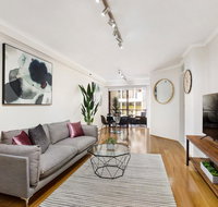 Darlinghurst One Bedroom Modern Self-Contained Apartment with parking - easy access to Sydney CBD 45 PEL - Accommodation Cooktown