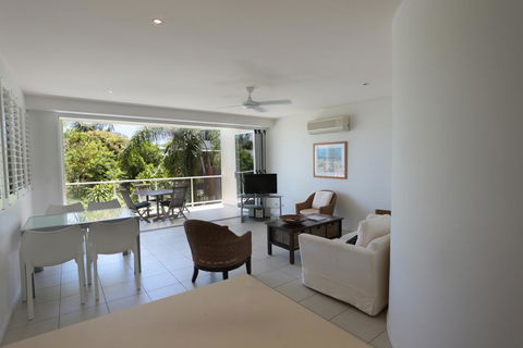 Delightful Family Apartment In Modern Complex - Accommodation Cooktown 1