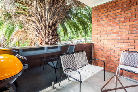 DENHAM DAZE (I677) -L'Abode - Accommodation Cooktown 1